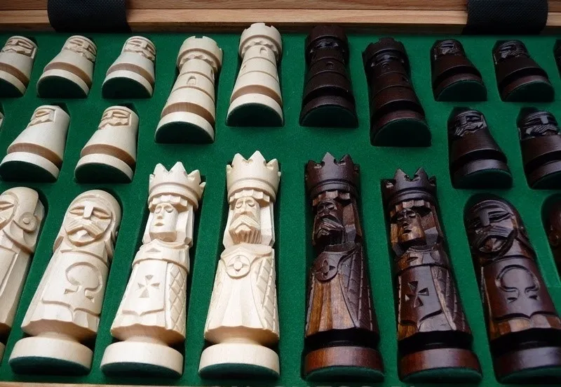 Šachmatai Castle Big 600x300x70mm, karalius 120mm