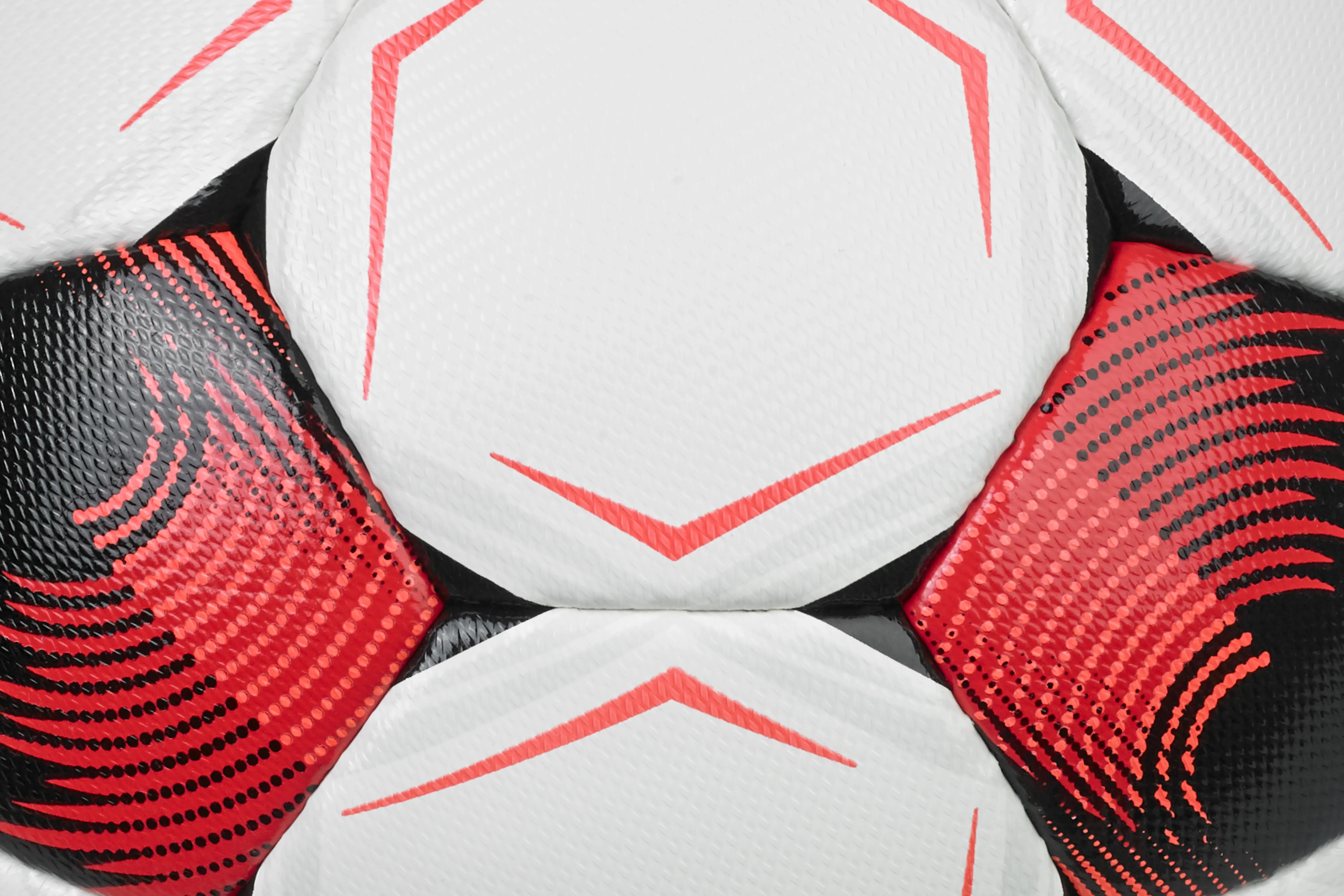 110056_white-red_Flash_Turf_v26_closeup FUTBOLO KAMUOLYS SELECT FLASH TURF V26 FIFA BASIC 5 DYDIS