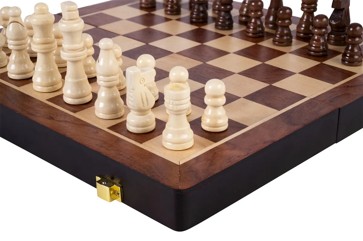 40a24e57974f31d97340b245d6632306ffe0efab Šachmatų ir nardų rinkinys iš riešutmedžio ir uosio medienos, 30 x 30 x 2,75 cm