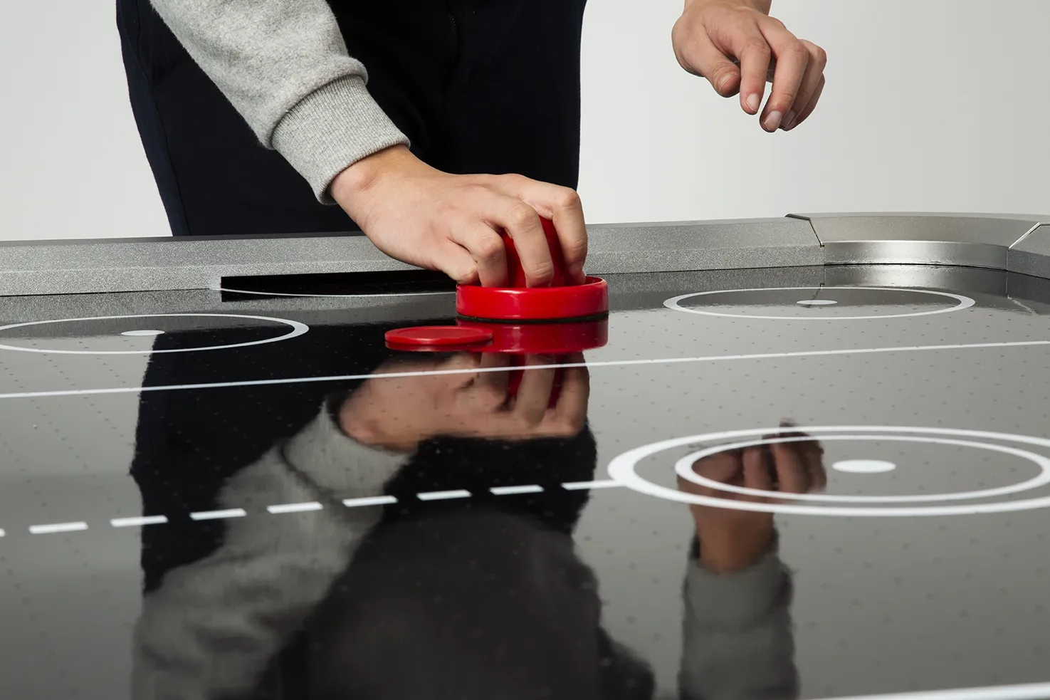 95a0552 Oro ritulio stalas Spectrum Black 6