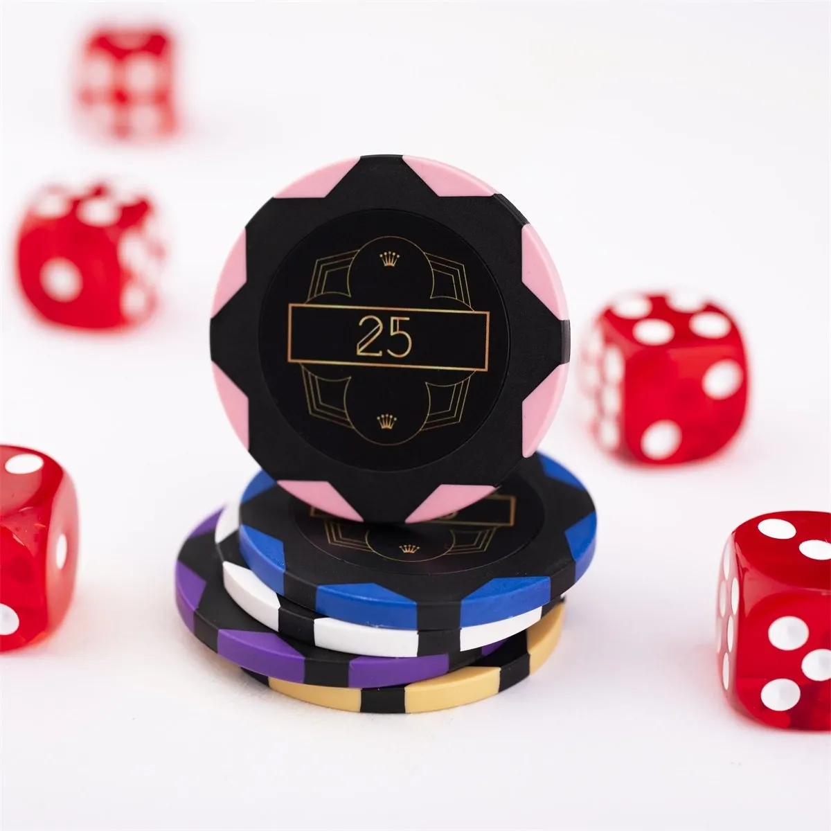 9a2f05567f1d3089b9b970cdc4d1db915abe18fa Pokerio rinkinys juodame aliuminio dėkle, 300 žetonų, 14g su vertėmis