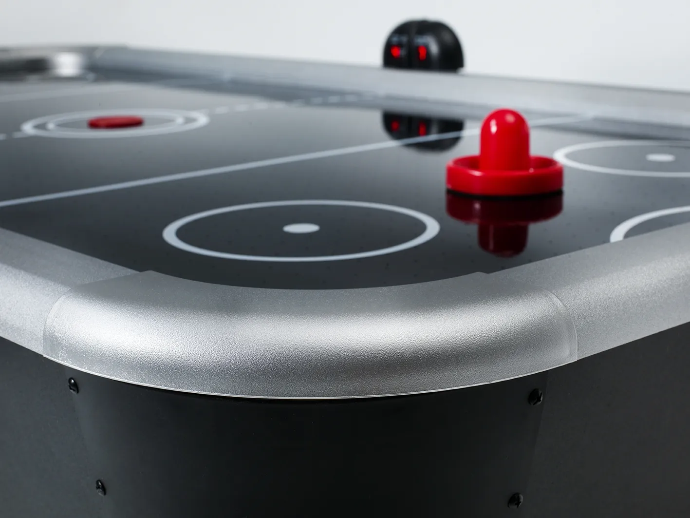 bex_0263 Oro ritulio stalas Spectrum Black 6