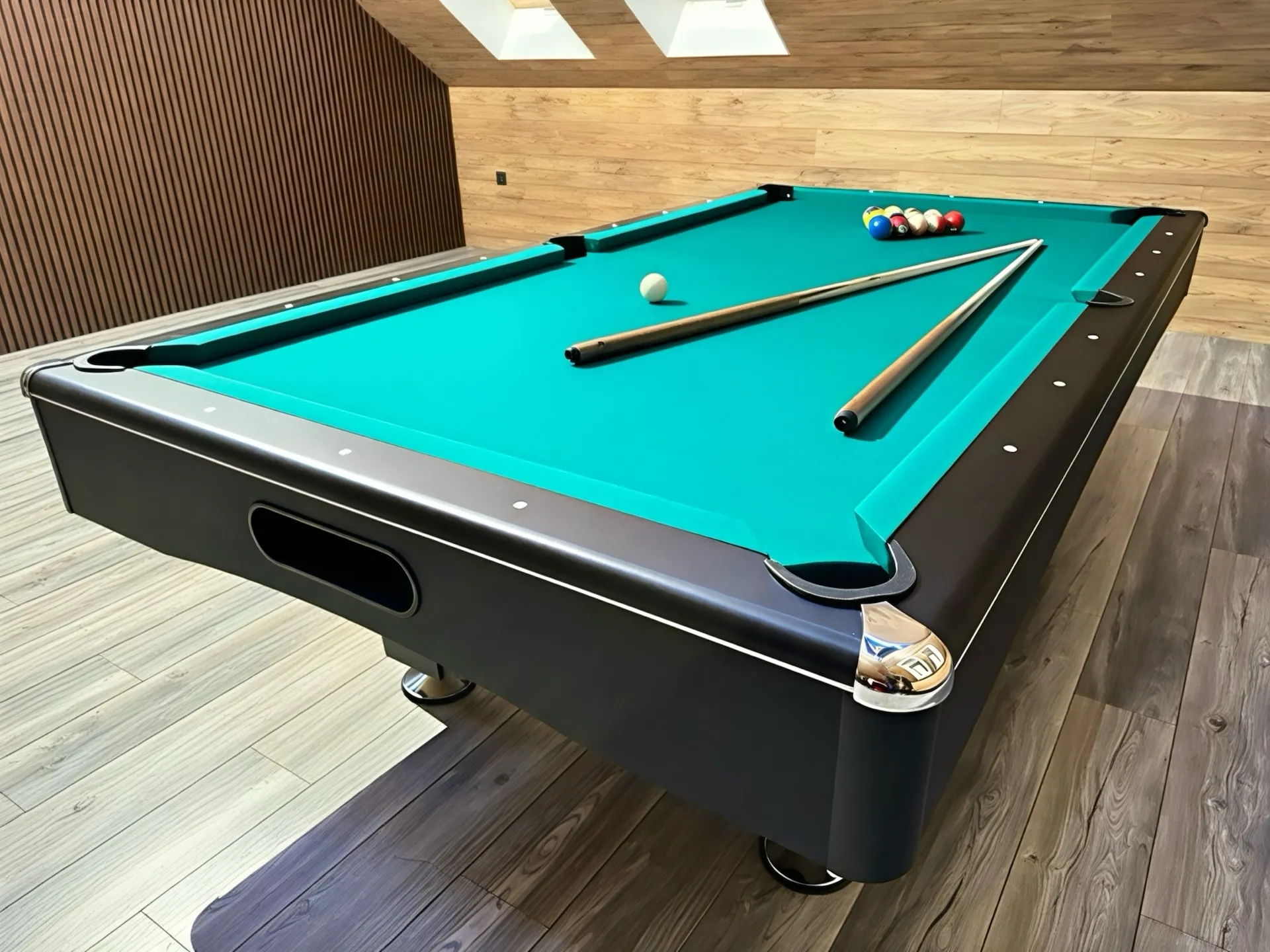 Pulo stalas Bilaro Eliminator II 9 pėdų , juodos spalvos