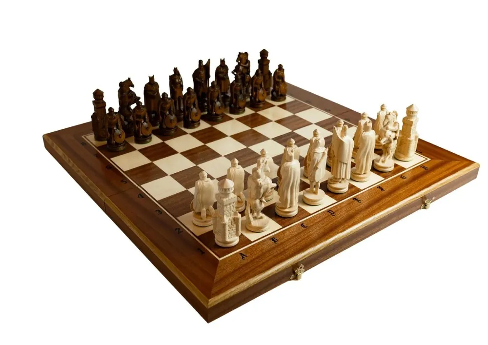 dsc1620-edit-2 Šachmatai Knight 645x323x80mm, karalius 125mm