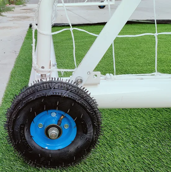 futbolo_vartai-1 Pastatomi aliumininiai futbolo vartai 5x2m (su ratukais ir tinklu)