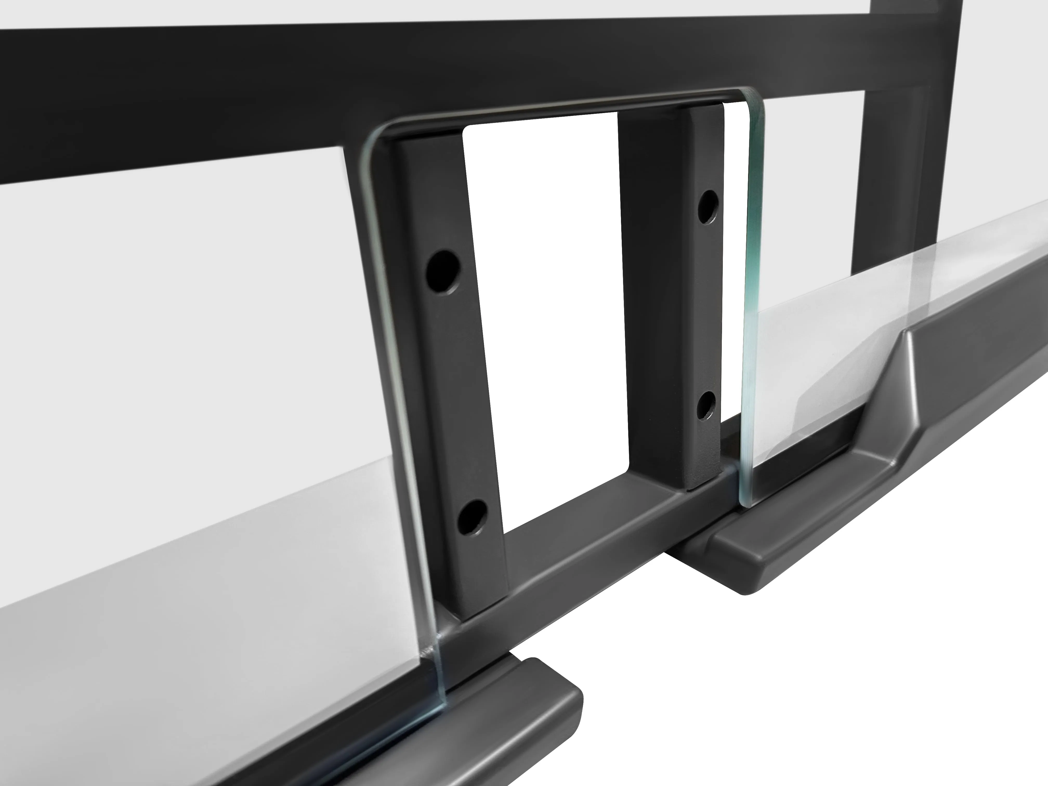 Krepšinio lenta 130x80cm 6mm grūdintas stiklas, tvirtinimai kampuose