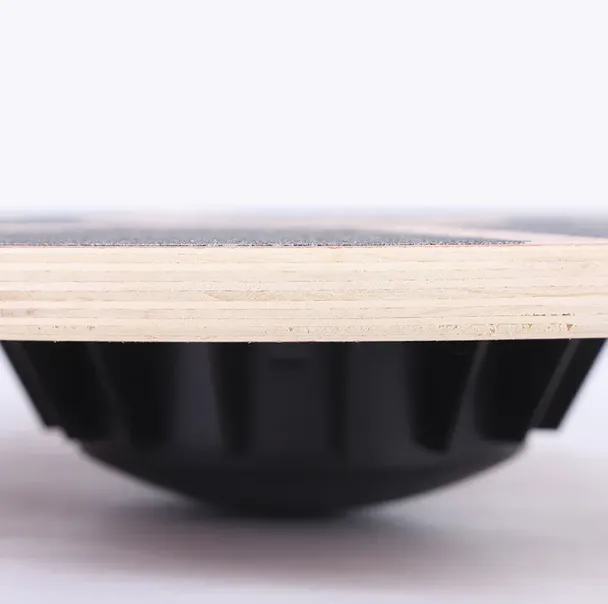 medine_platforma_su_rankenomis Balansinė medinė platforma Prove Wood