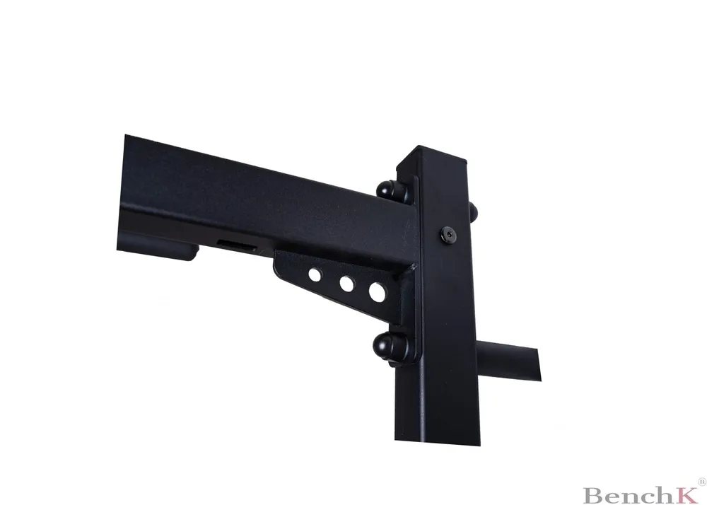 metalowy-dr_ek-do-podci_gania_2 Gimnastikos sienelė BenchK 732B