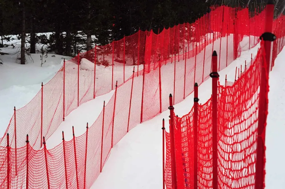 safety_net_for_ski_runs_fis_apsauginis_tinklas_slidin_jimo_trasoms Apsauginis tinklas slidinėjimo trasoms aptverti PE4mm 50x50mm (FIS reikalavimai)