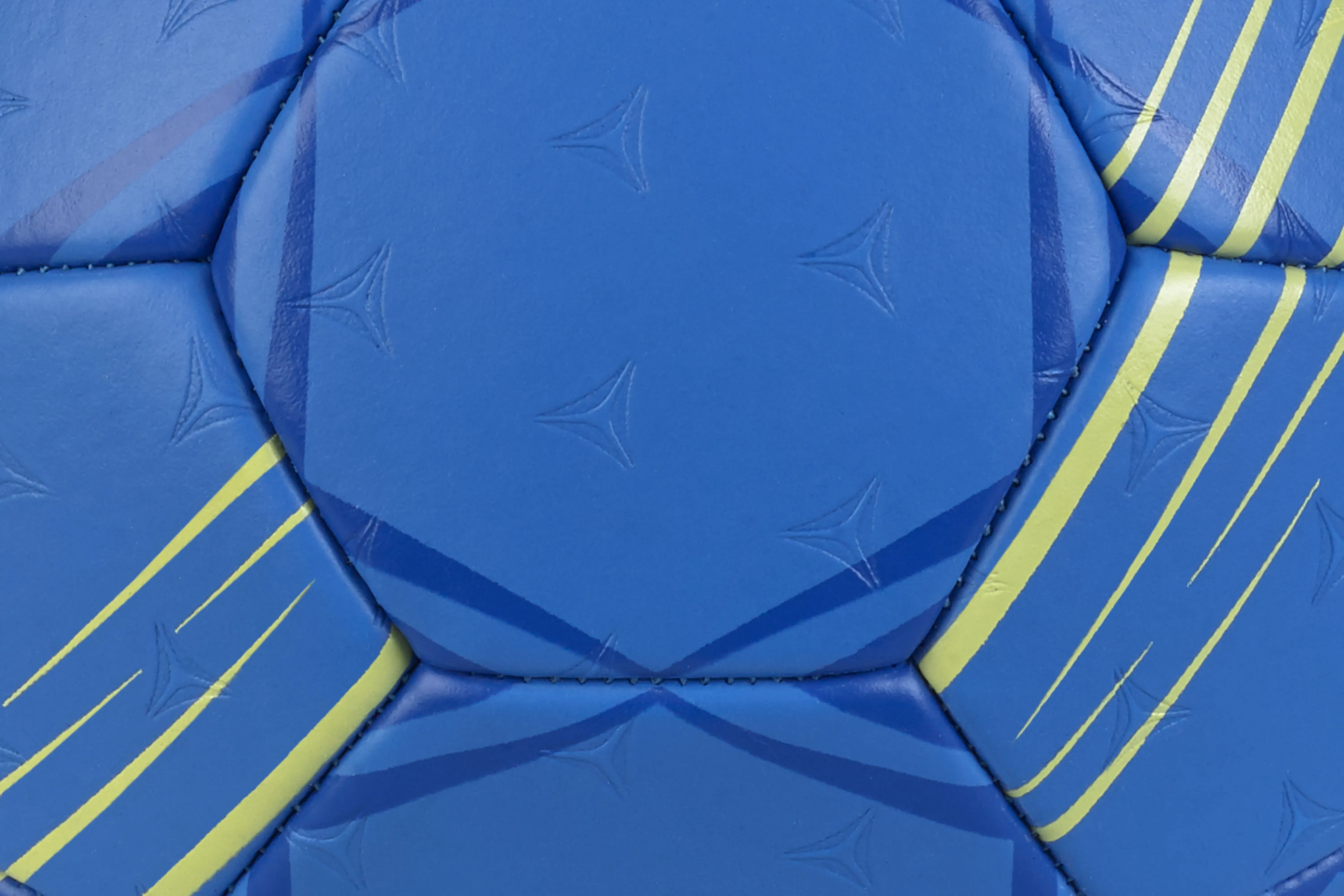 Rankinio kamuolys Mundo DB v24  dydis 3